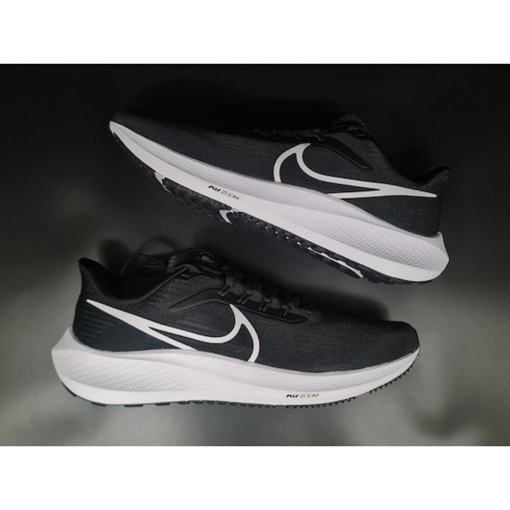 Nike Air Zoom Pegasus 39 Black White. SIZE 10.5 - DH4071-001